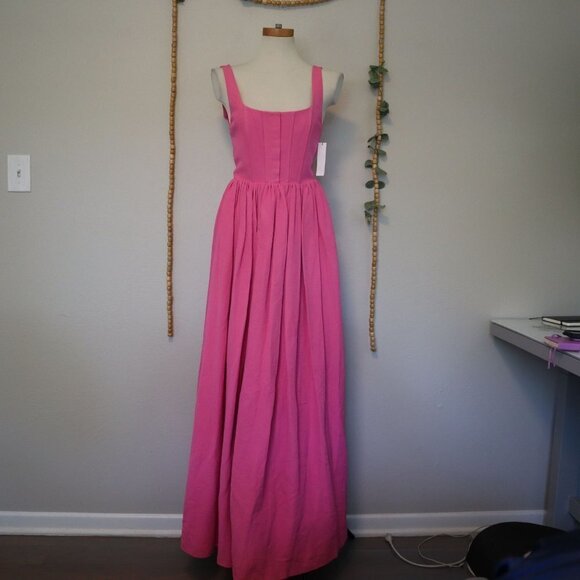 Alice + Olivia Dresses & Skirts - NWT Sample Alice + Olivia Pink Corset Square Neck Gown Size 2